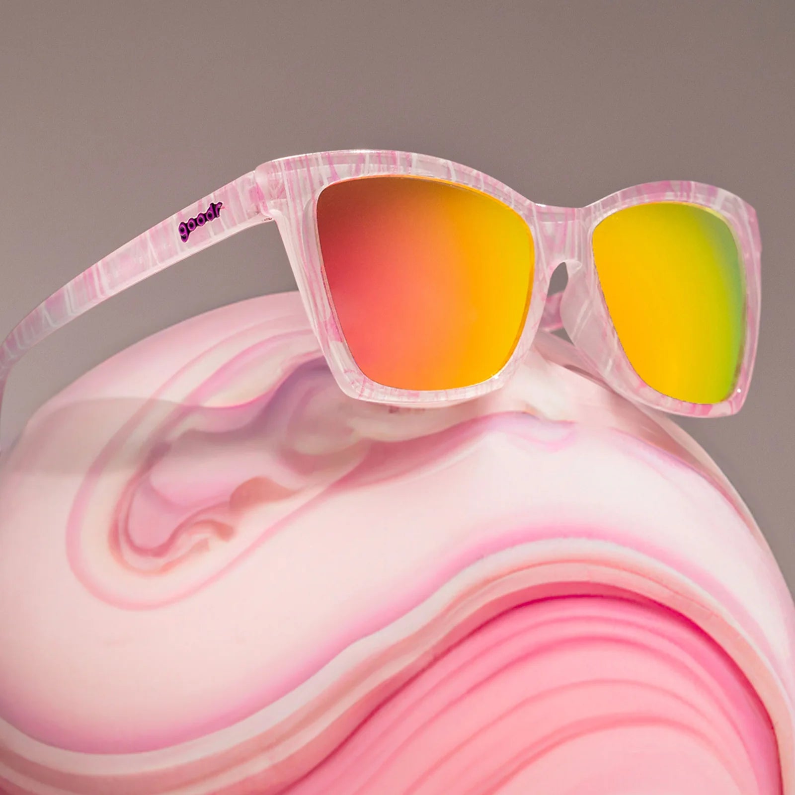 Living in a material Swirl